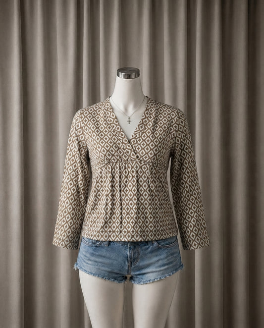 Geometric Print V-Neck Long-Sleeve Top